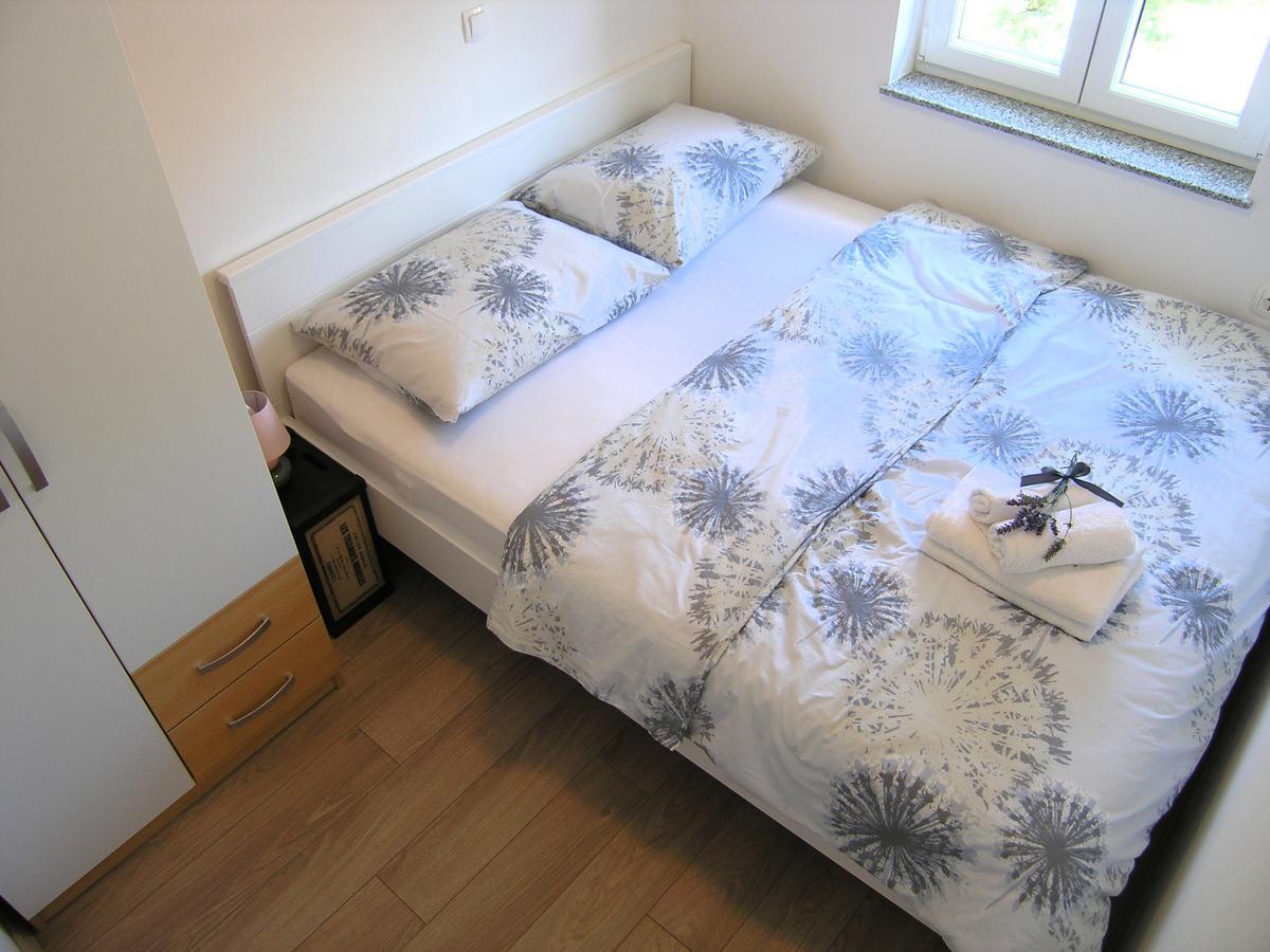 Apartman Danijel Кърк Екстериор снимка