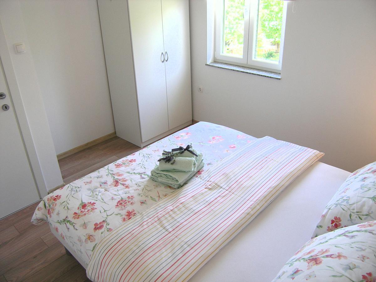 Apartman Danijel Кърк Екстериор снимка