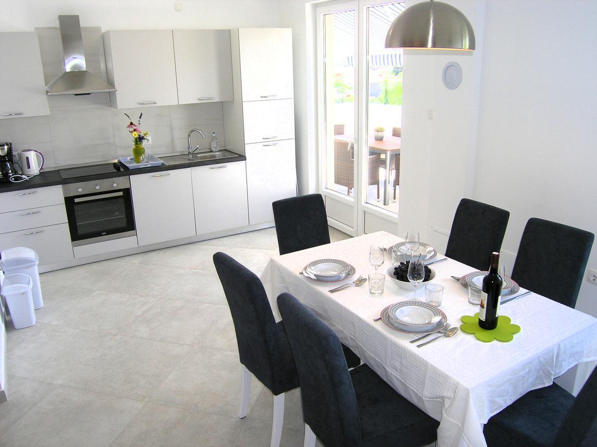 Apartman Danijel Кърк Екстериор снимка