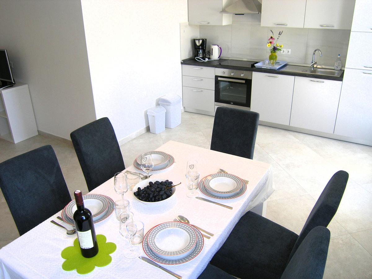 Apartman Danijel Кърк Екстериор снимка