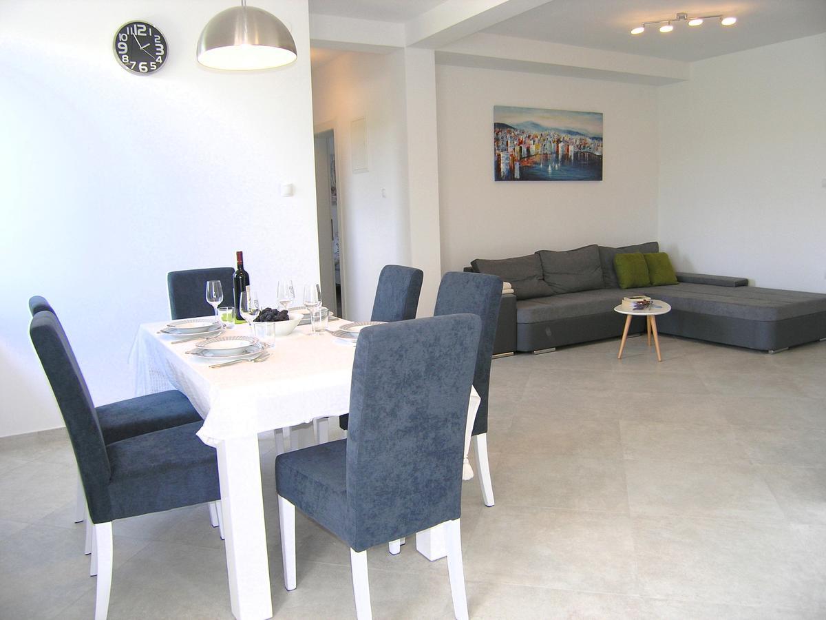 Apartman Danijel Кърк Екстериор снимка