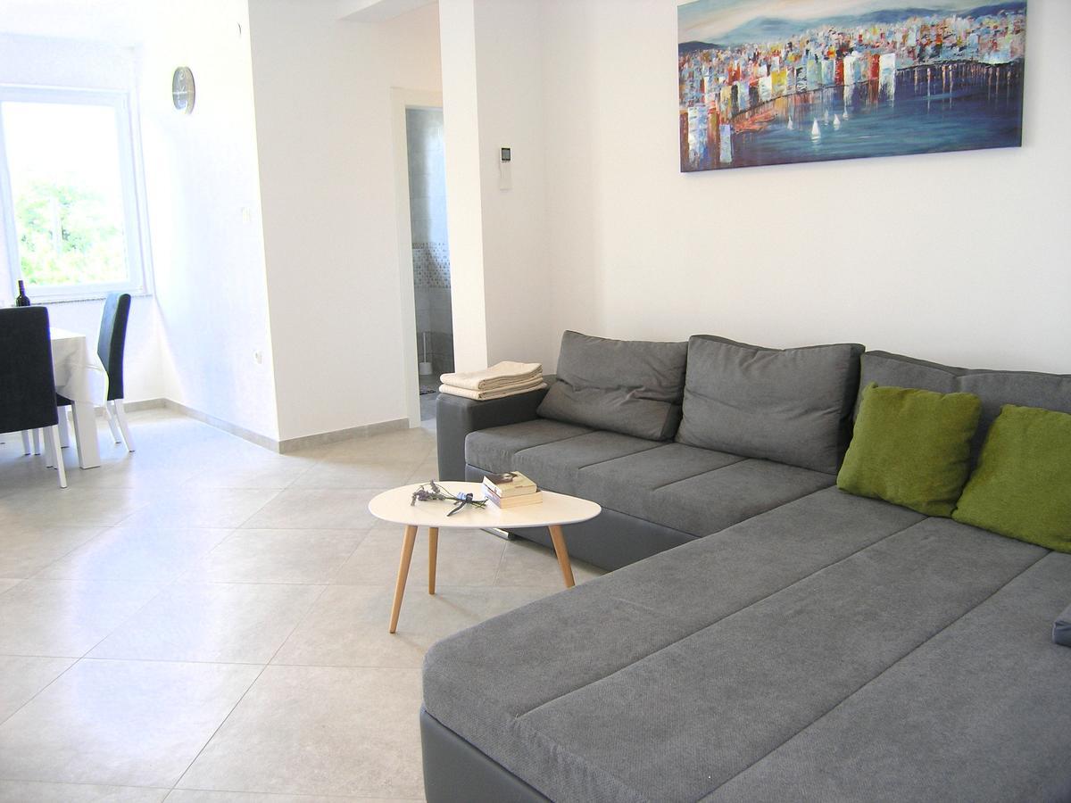 Apartman Danijel Кърк Екстериор снимка